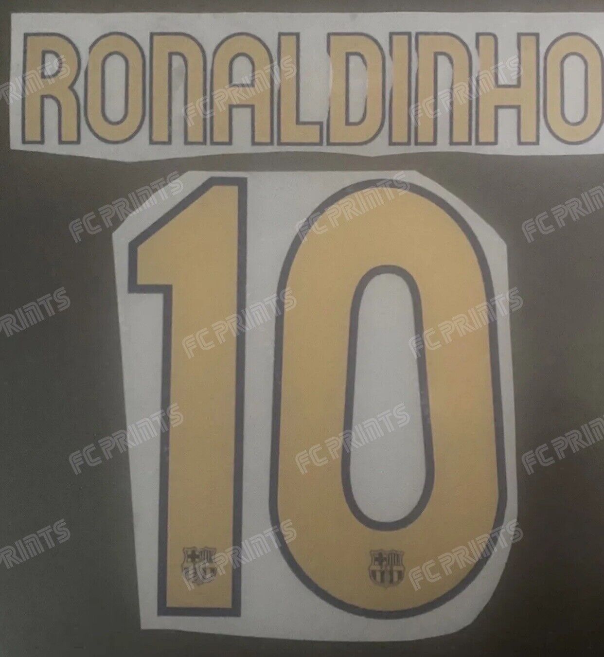 Ronaldinho Barcelona 2006-2007 Home Nameset Iron On Football Name And Number