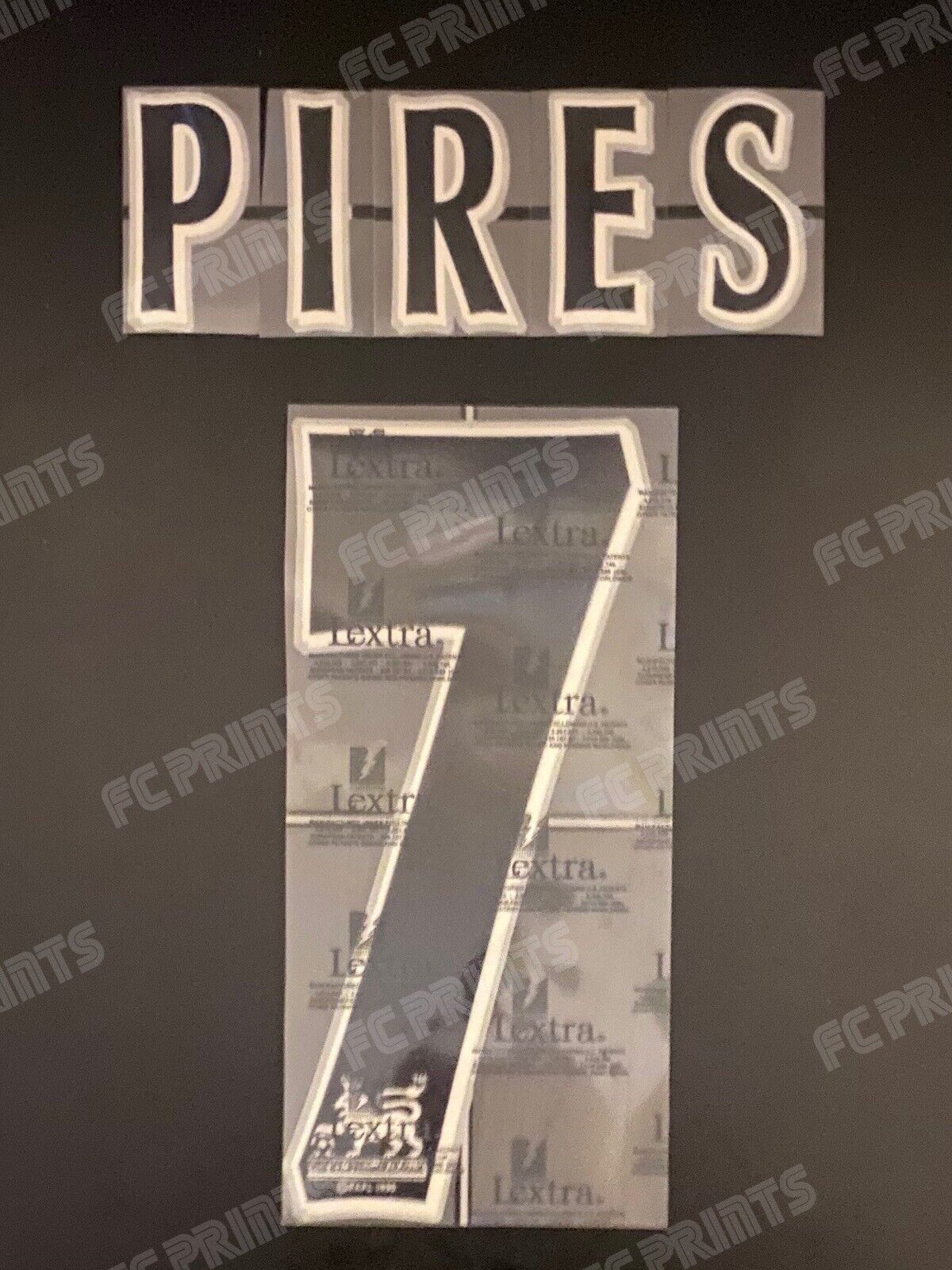 Pires Arsenal 1997-2007 Premier League Lextra Nameset Player Size Name Number